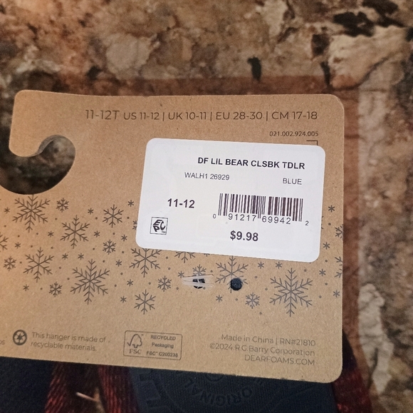 Kids Plaid Slippers - Red and Blue - Picture 9 of 10